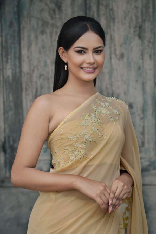Golden Bloom Saree - Image 2
