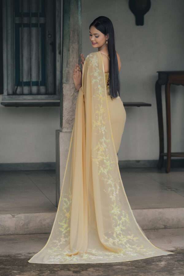 Golden Bloom Saree - Image 3