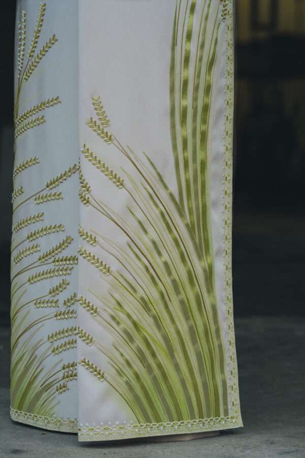 Verdant Essence Saree - Image 2